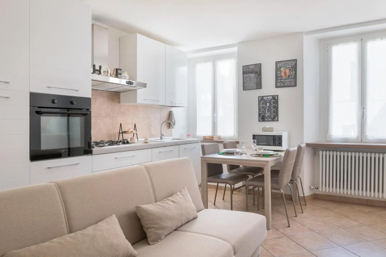 Apartment Aura-Elegant Residence In The Heart Of Como Italy