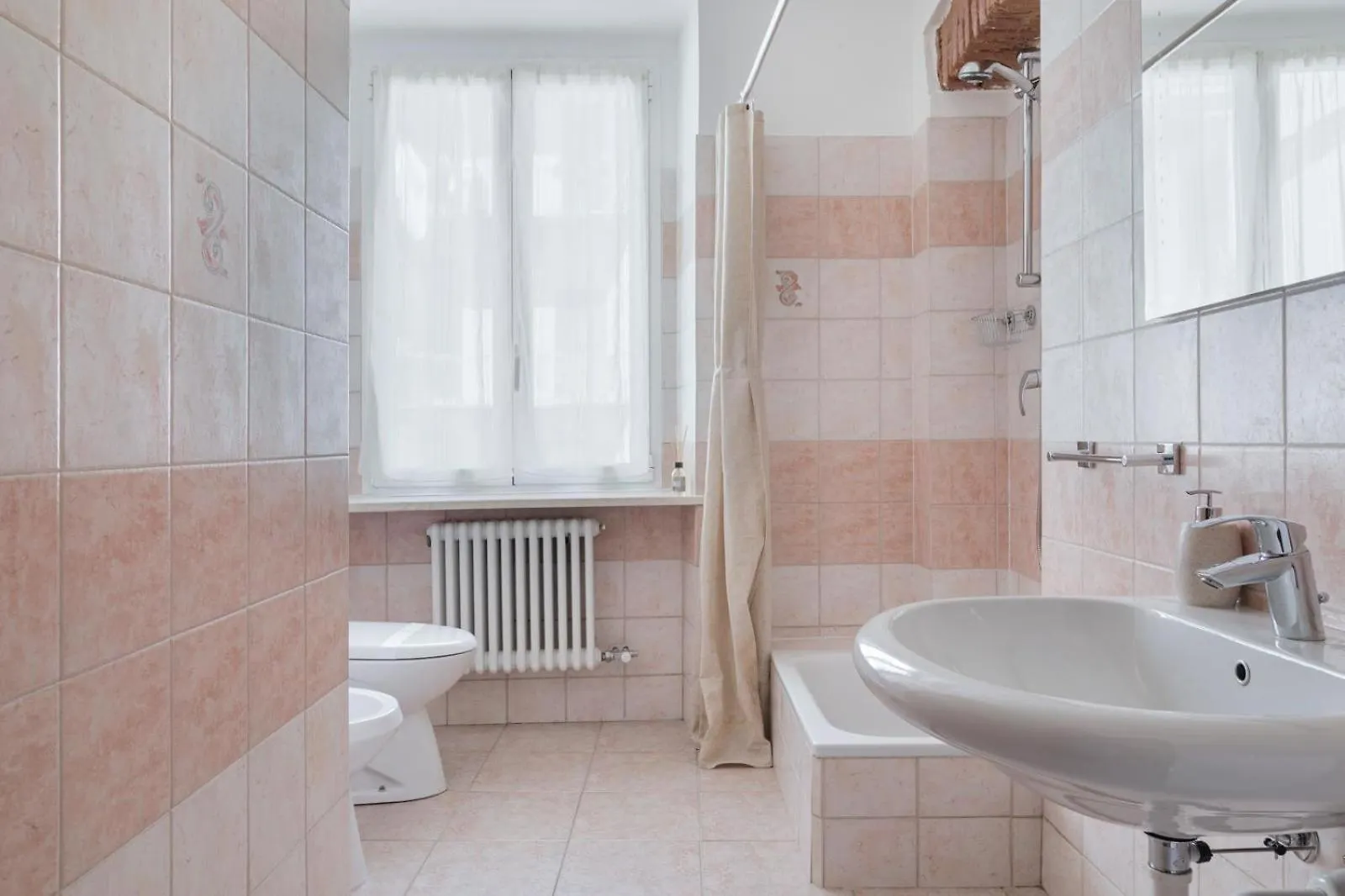 Aura-Elegant Residence In The Heart Of קומו איטליה